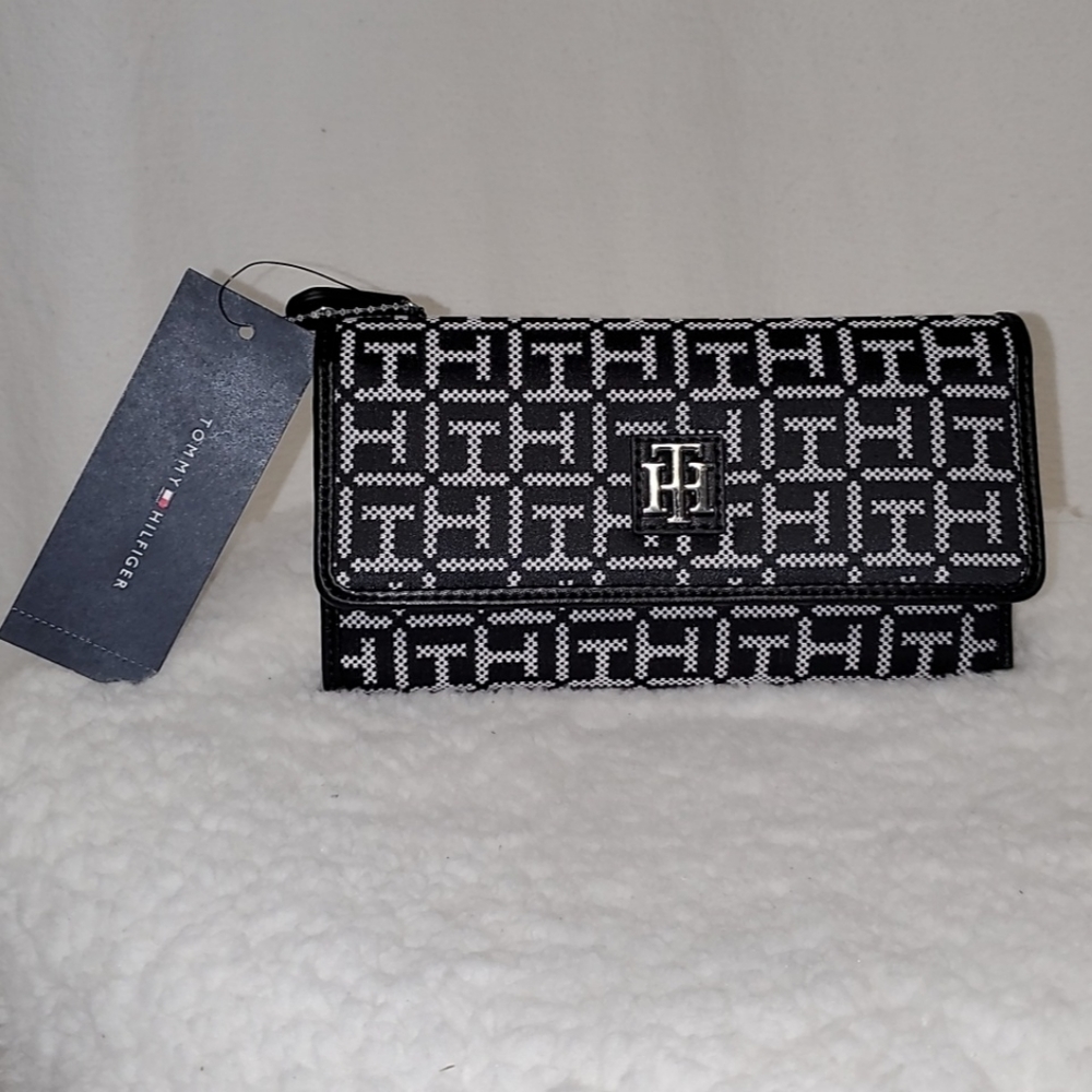 Tommy Hilfiger wallet